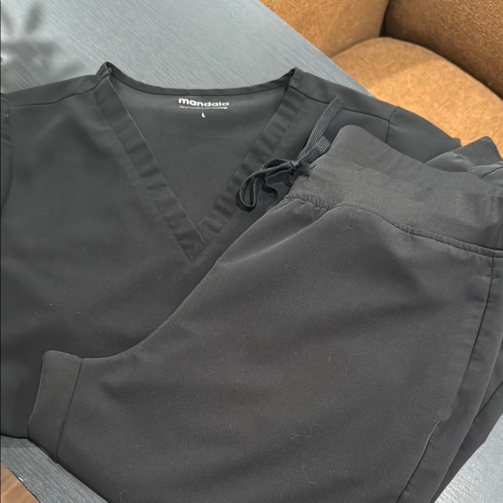 Mandala Black Scrub Set